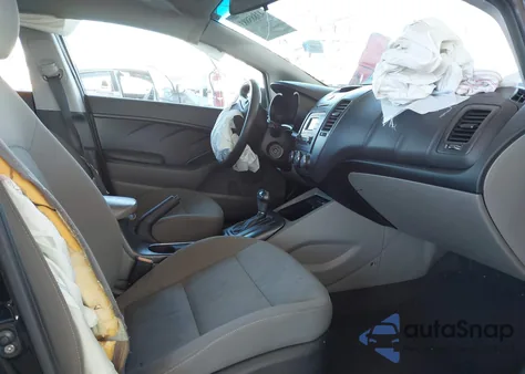 2015 Kia Forte Lx z USA, uszkodzony, nr VIN KNAFK4A66F5291613